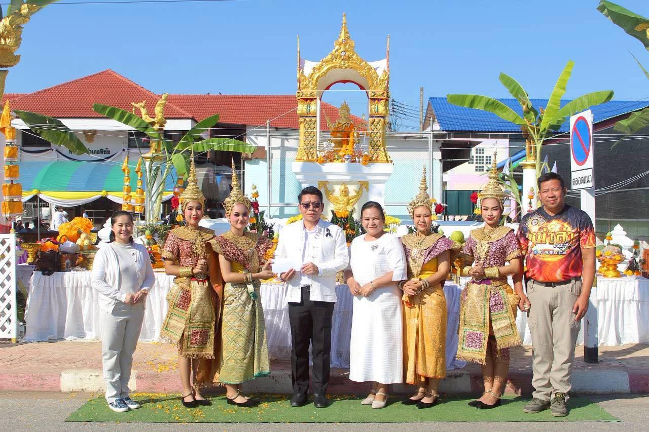 พิธีบวงสรวงและอัญเชิญองค์ท้าวมหาพรหม